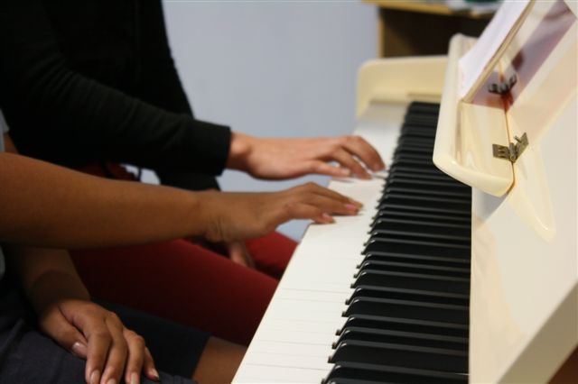 piano lesson, piano class, piano teacher 
Narre Warren